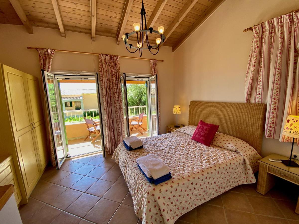 La Riviera Barbati Seaside Apartments & Villas Kültér fotó