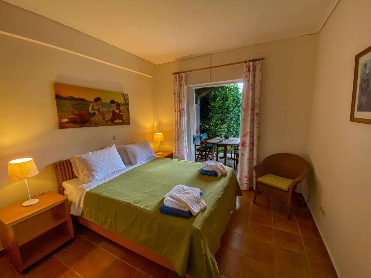 La Riviera Barbati Seaside Apartments & Villas Kültér fotó