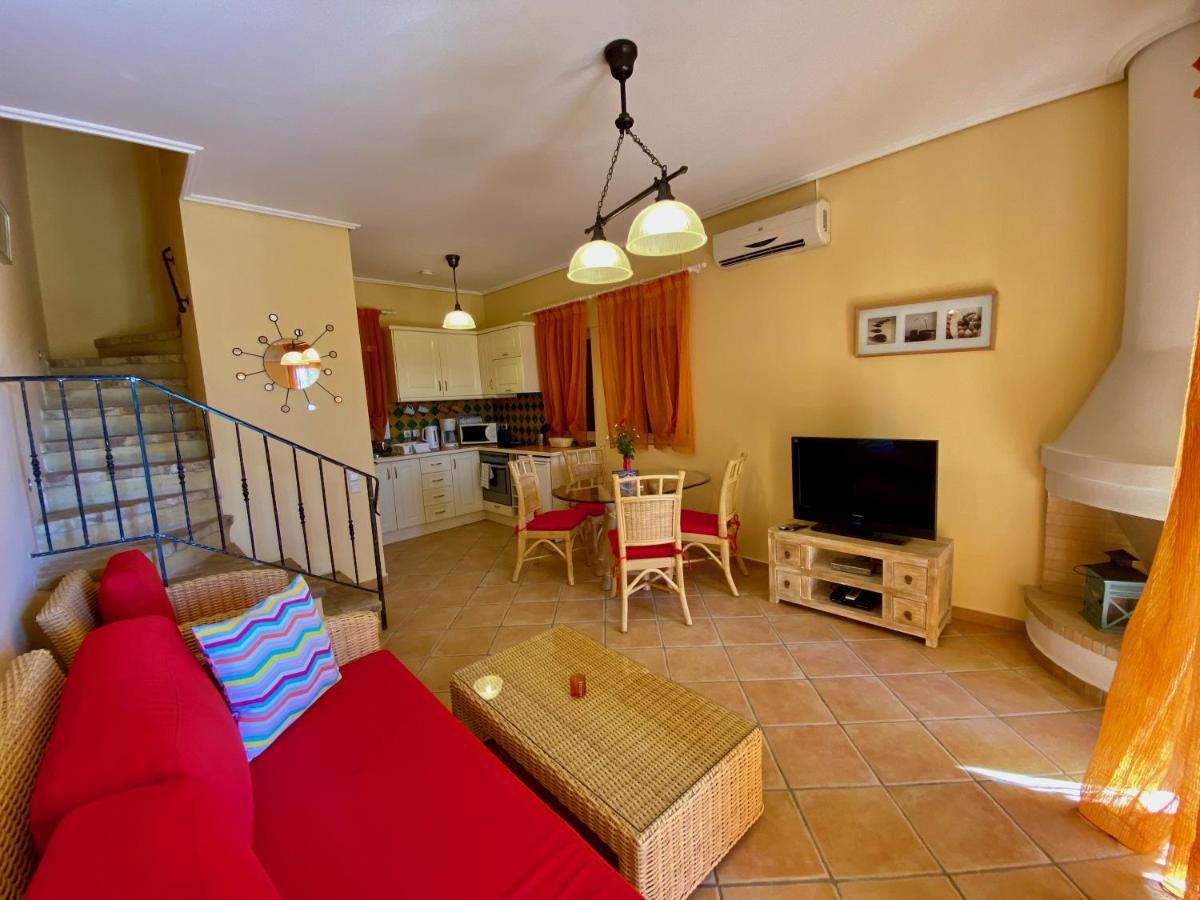 La Riviera Barbati Seaside Apartments & Villas Kültér fotó